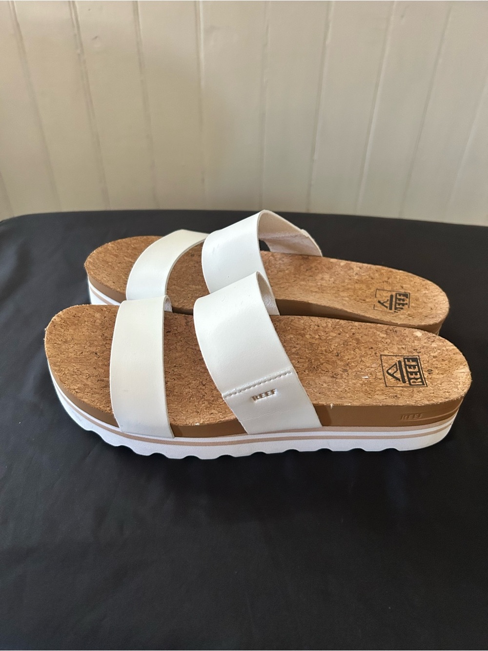 REEF Cushion Vista Hi Platform Sandals/White Cork/Size 10/NWOT - Picture 3 of 5
